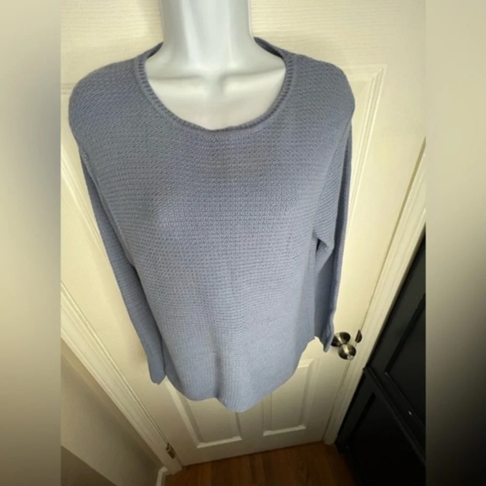 Talbots Women’s Small Blue Cotton Knit Crewneck Lightweight Sweater Top Flaw S